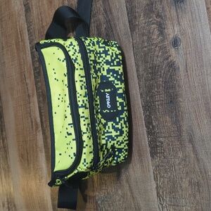 Oakley Street Belt Bag Fanny Pack Unisex Pixel Hi-Vis